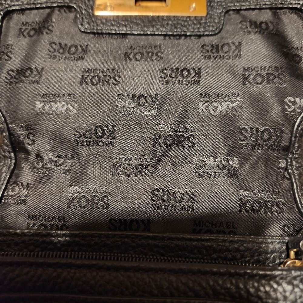 Michael Kors purse